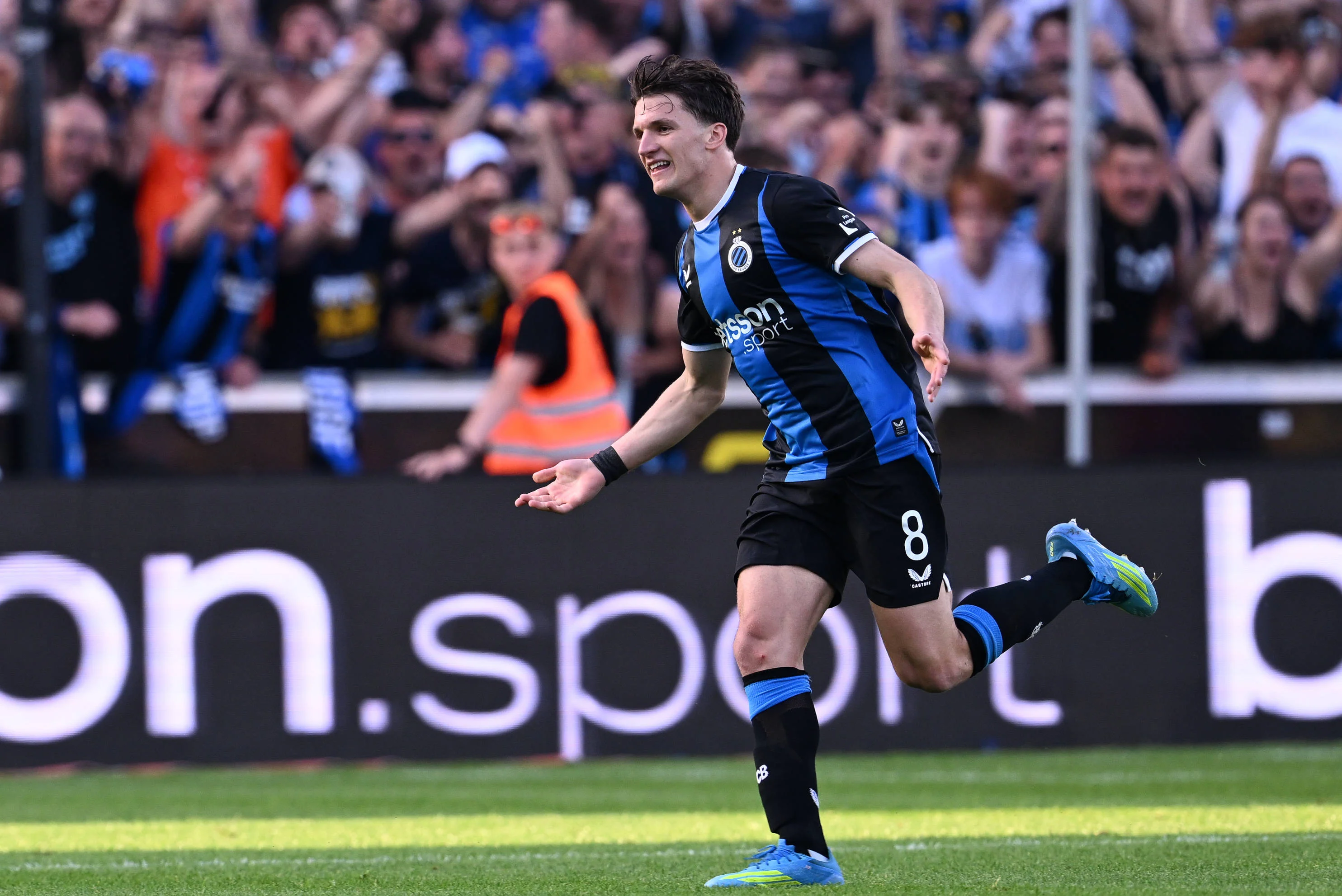 Christos Tzolis hullámvasútja a Premier League címvédőjéig